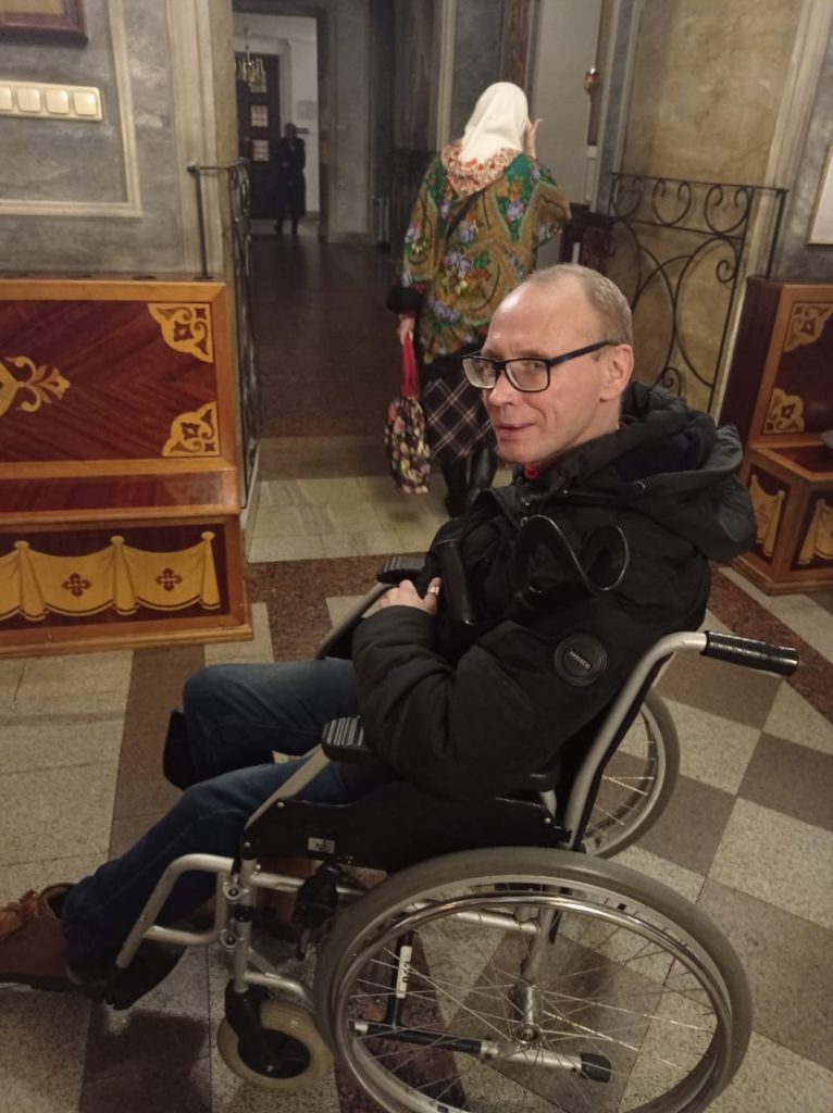 Георгий Горностаев в коляске